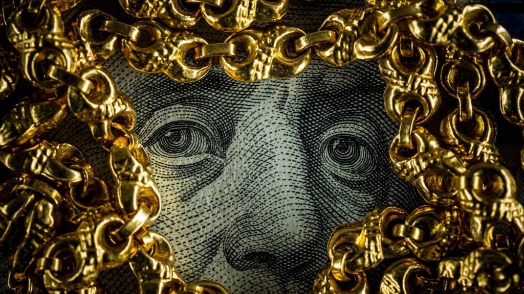 پیشبینی بورس فردا ۵ مهر | بازار متعادل و نوسانی در انتظار اخبار جدید 2 dollar and gold